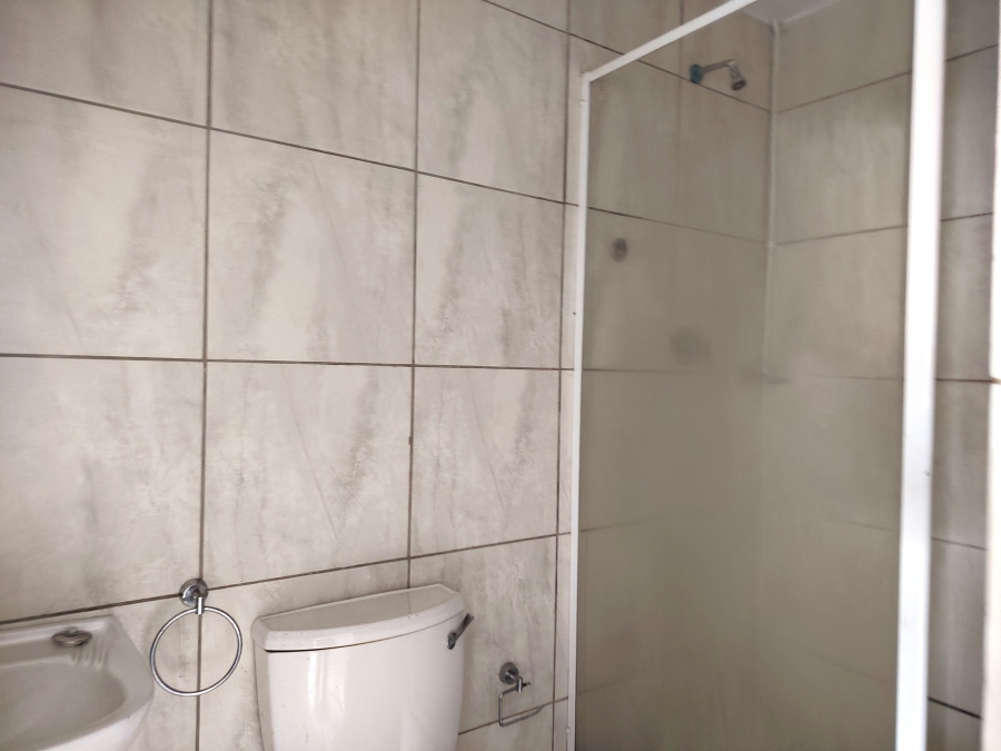 To Let 2 Bedroom Property for Rent in Anchorage Park Western Cape